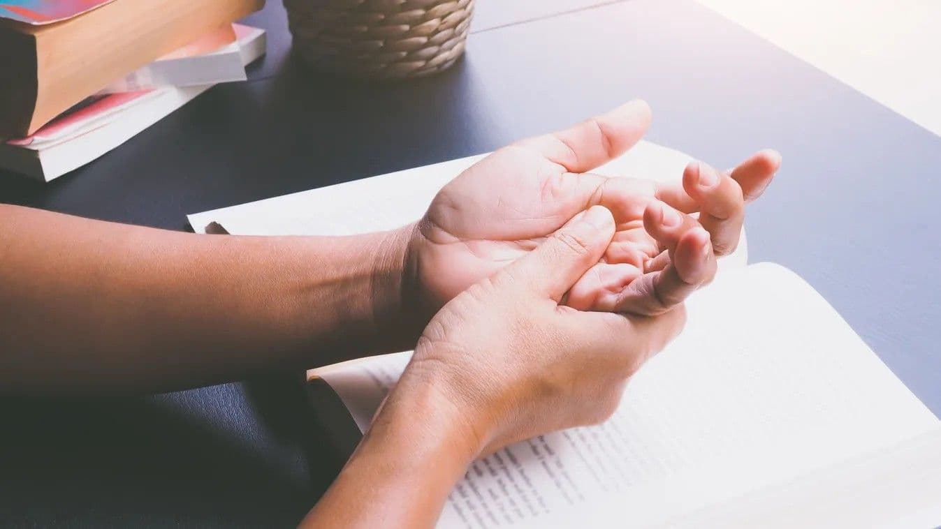 Rejtélyes nyálzápor: A tünet, ami alattomos betegséget jelezhet!