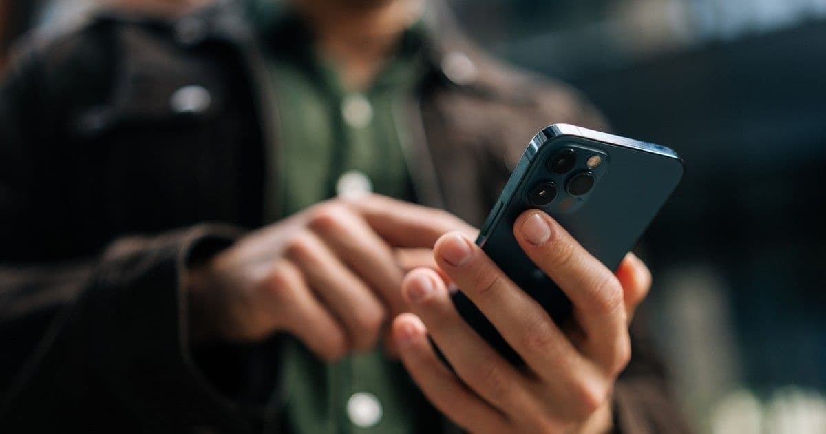 Mobiltelefonok új funkciója: A hívásrögzítés visszatér, de börtön is járhat érte!