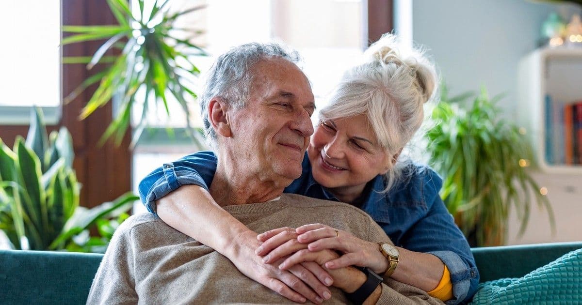 Érkezik a nagy meglepetés: utalványeső a nyugdíjasoknak!