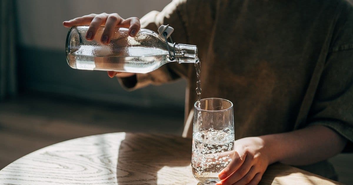 Vízfogyasztási mítoszok: Mennyi vizet igyunk valójában?