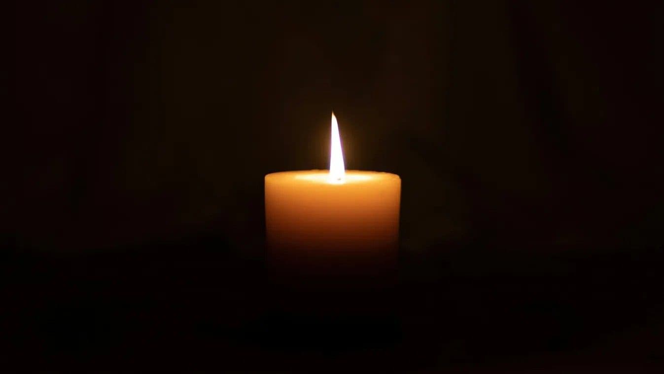 Tragédia: újabb 19 éves tini zuhant a hídról a folyóba