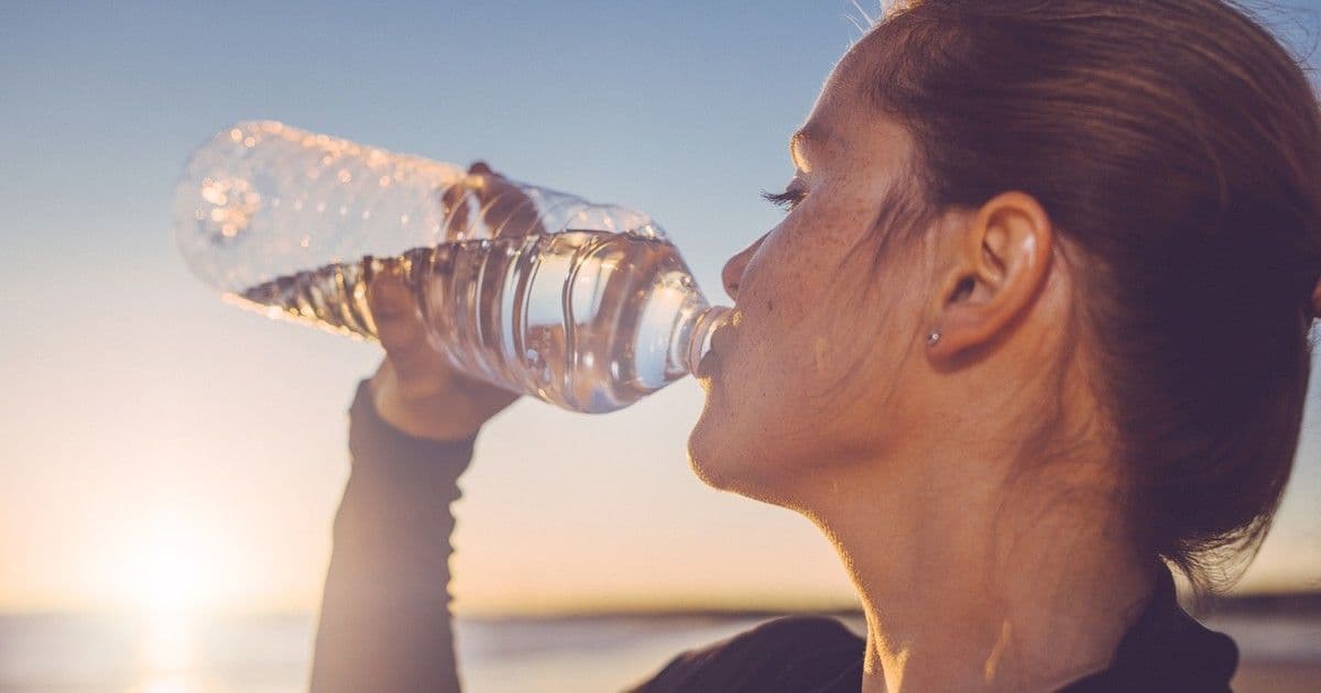 Vízivási mítoszok lerombolva: Mennyi az ideális mennyiség valójában?