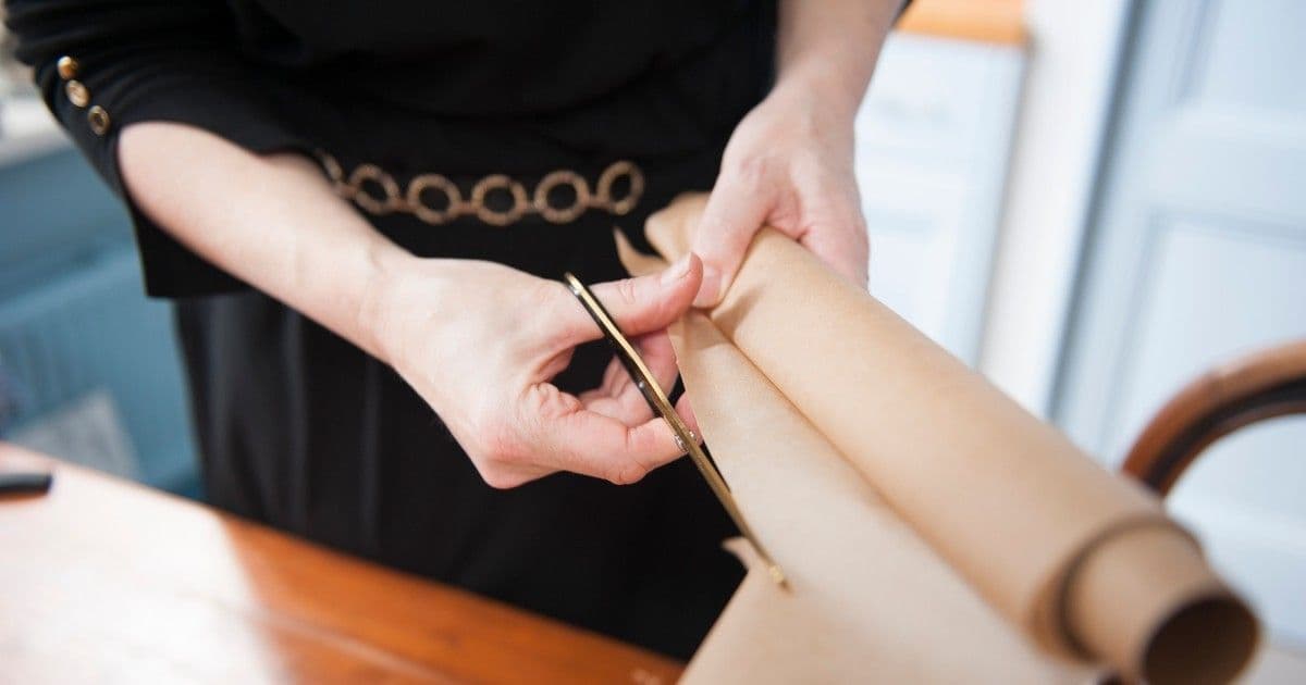 A sütőpapír titkos fegyvere: miért nedvesítik meg a séfek?