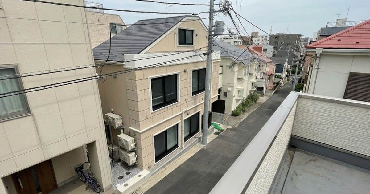 Japán luxus: Fedezd fel a titokzatos kétszintes mikrolakásokat!