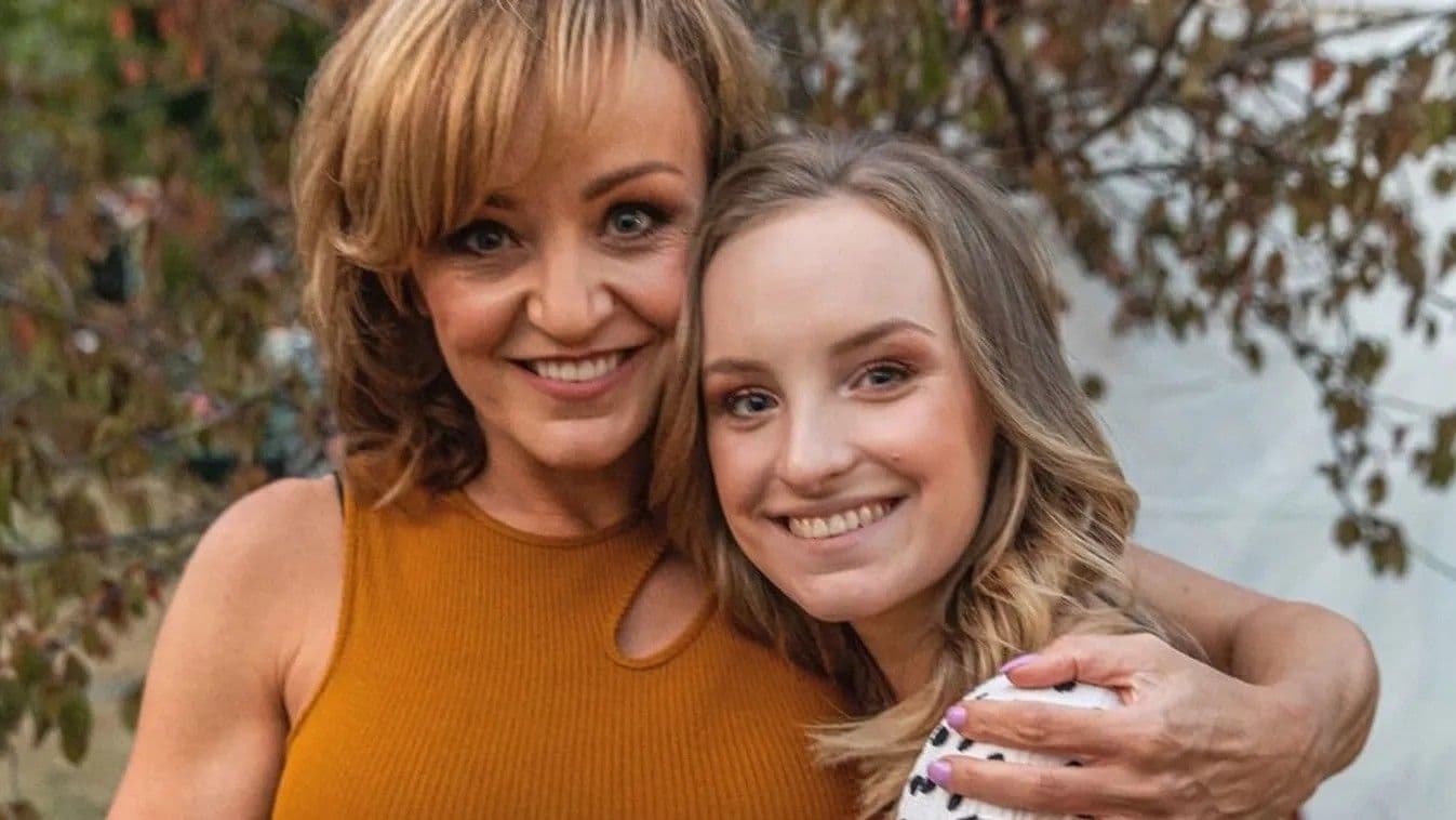 Szandi titokzatos öröme: hamarosan nagymama lesz!