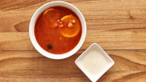 Fokhagyma és citrom: Az új téli csodaleves, amit mindenki imádni fog!