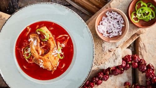 Széll Tamás karácsonyi halászléje: Az ínycsiklandó recept, amit minden magyar imádni fog!